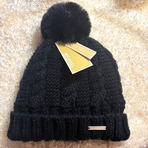 NWT- MICHAEL KORS black chunky cable knit lined hat with pompom one size